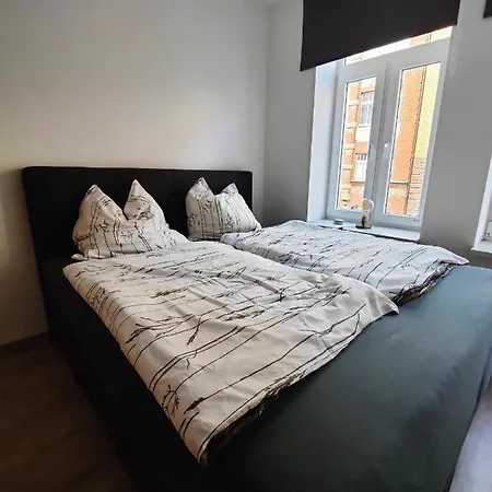 Neu Sanierte Mit Balkon Und Stellplatz *