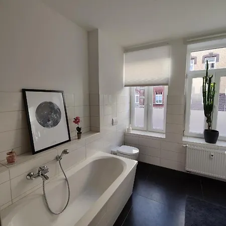 Neu Sanierte Mit Balkon Und Stellplatz * Erfurt
