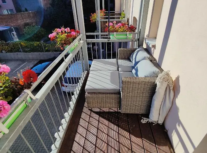 Daire Neu Sanierte Mit Balkon Und Stellplatz Erfurt