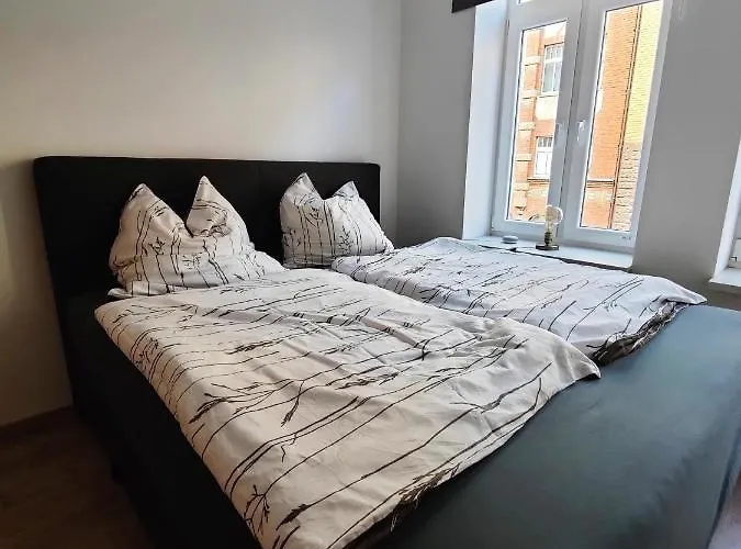 Neu Sanierte Mit Balkon Und Stellplatz *