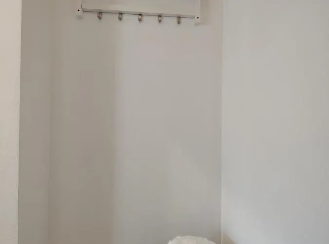 Neu Sanierte Mit Balkon Und Stellplatz *